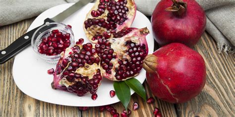 Granátové jablko v kuchyni