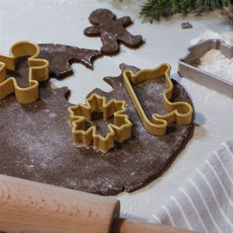 medovníkové cookies pripravené na pečenie