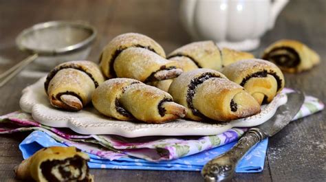 Ingrediencie na makové rožky