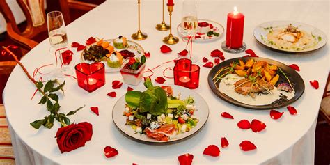 Ilustračné foto romantickej večere pre dvoch