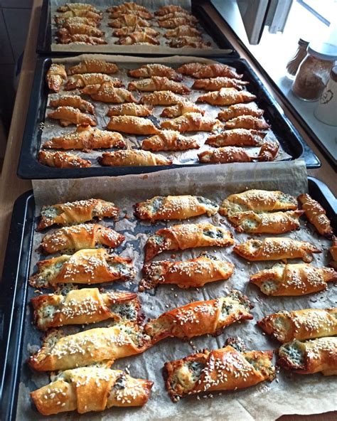 Rožky plnené párkom a syrom Niva