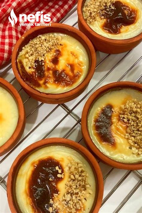 Fırın sütlaç v hlinenej miske