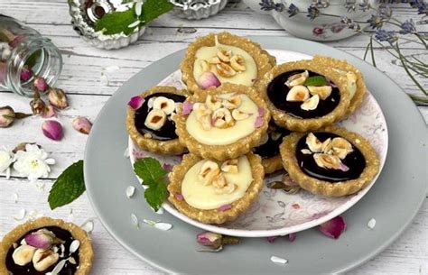 Plnené orechové košíčky