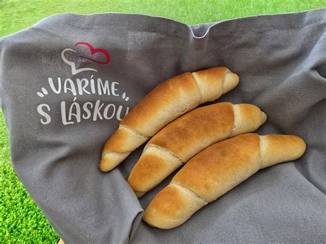 Sladké domáce rožky s čokoládou