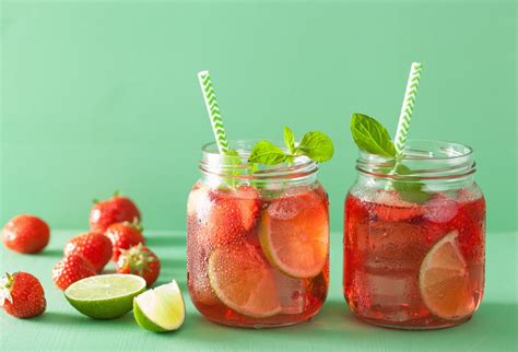 Letná limonáda s ovocným sirupom