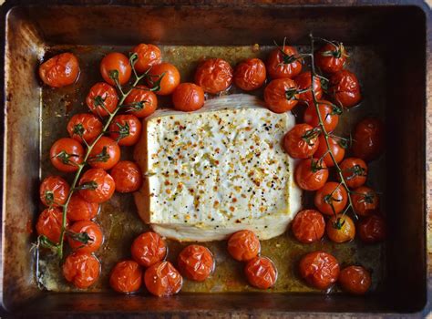 Cherry paradajky s feta syrom v rúre