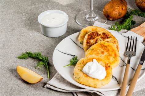 Ilustrácia rôznych jedál zo zemiakovej kaše