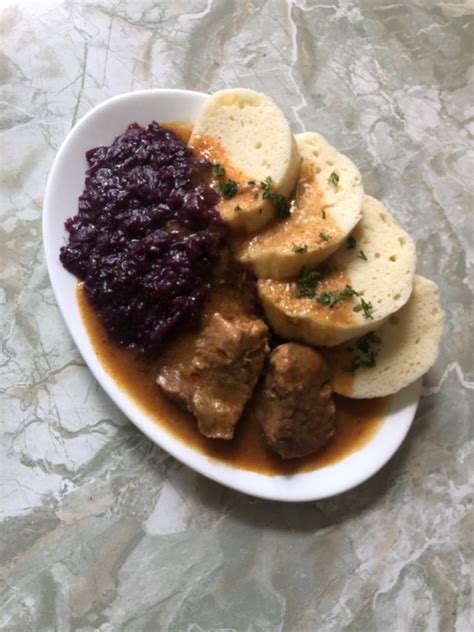 Štýlové fotky pripravených bravčových jedál