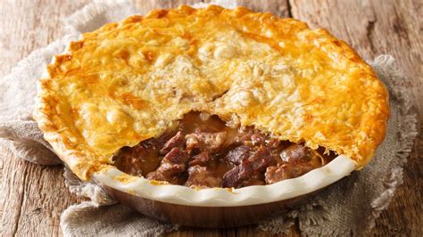 Hornazo, španielsky mäsový koláč zo Salamanky