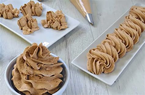 Ingrediencie na raw čokoládový krém