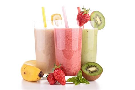 Koláž rôznych druhov ovocia vhodných do smoothie