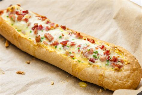 Bagetky so slaninou a syrom Brie