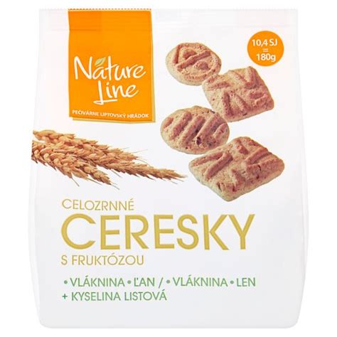Deti zdobia upečené celozrnné sušienky