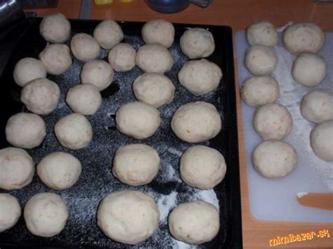 Špaldové cesto na guľky