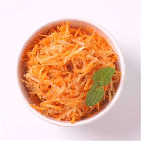 Ilustračná fotka jabĺk a mrkvy