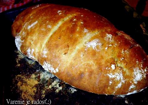 Spojenie múky a vody do cesta