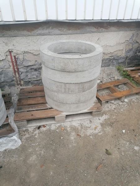 Betónové skruže a poklopy