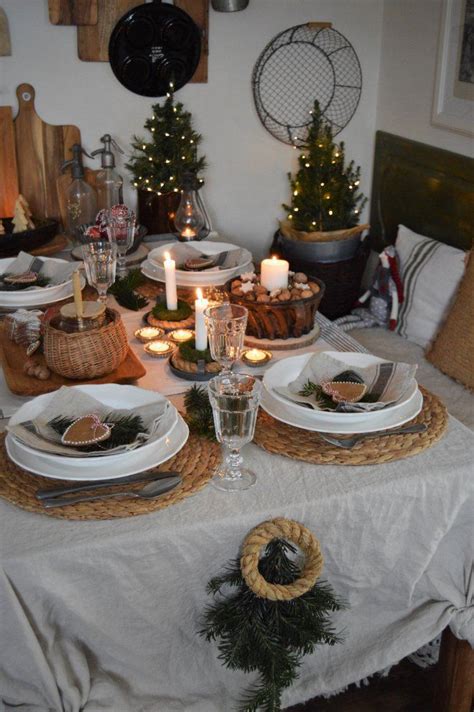 Štedrovečerný stôl so všetkými tradičnými jedlami