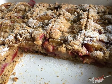 Ilustrácia celozrnnej múky a jabĺk