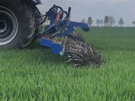 Rotačná plečka pri práci