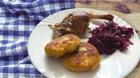 Ilustrácia pampúšikov zo zemiakového cesta