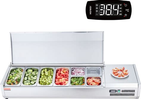 Široká škála korenia a byliniek na prípravu utopencov