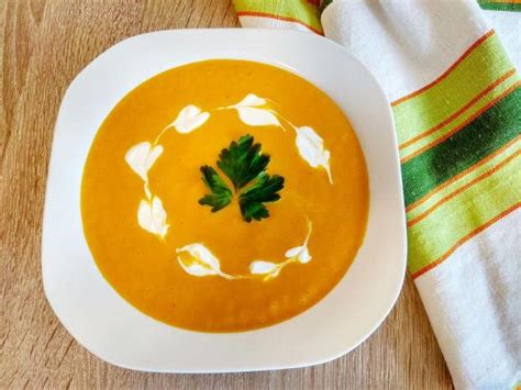 krémová polievka z kuriatok