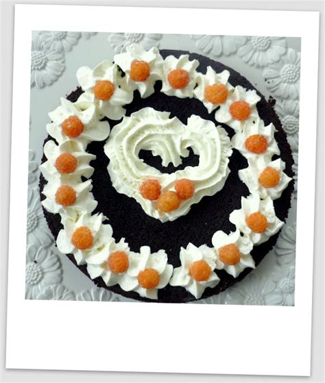 ilustrácia vegánskej čokoládovej torty