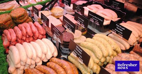 Ilustrácia rôznych mäsových výrobkov v konzervách