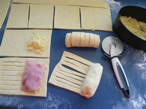 Nastrúhaný syr a šunka ako plnka