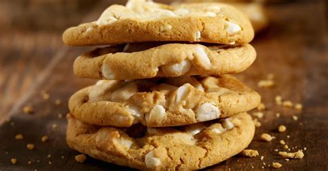 cookies s bielou čokoládou a mandľami