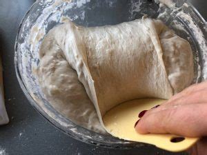 Prekladanie cesta na chlieb