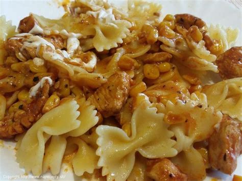 Servírované fettuccine s bravčovým mäsom