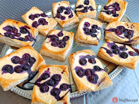 Rýchle zákusky z lístkového cesta s tvarohovou plnkou