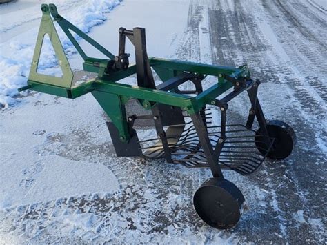 Výkonný vibračný vyorávač zemiakov