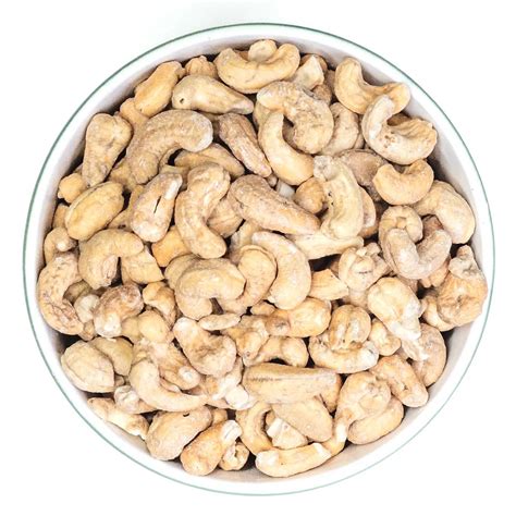 Misa s kešu orechami pripravená na namáčanie