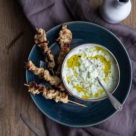 Miska s gréckym dipom tzatziki