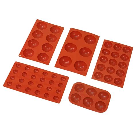 Ukážka silikónových foriem na čokoládové dekorácie