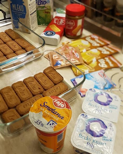 Ingrediencie na nepečený koláč