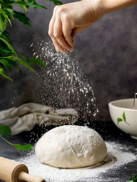 Ilustrácia ako tvarovať cesto do ošatky