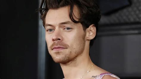 Harry Styles rozdáva pizzu fanúšikom