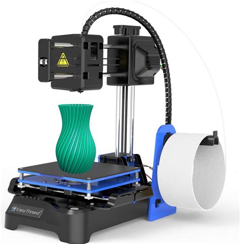 3D tlačiareň vyrábajúca vykrajovačku