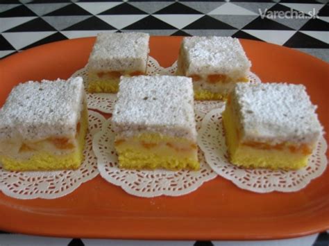 Hotové marhuľové rezy