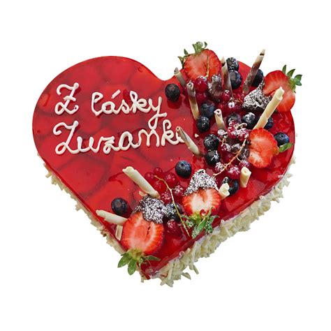 torta v tvare srdca s ovocím