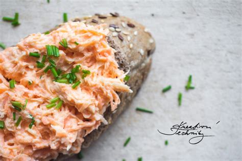 Ingrediencie na pomazánku z tvarohu a mrkvy