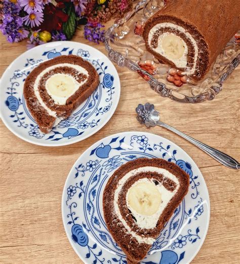 Kávová roláda s banánom