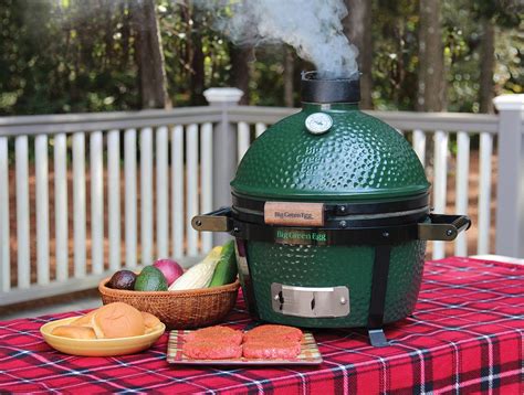 Keramický gril Big Green Egg