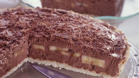 Rozdiel medzi parížskou šľahačkou a parížskym krémom