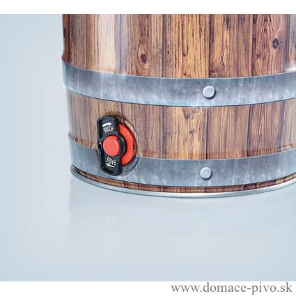 Súdok s vodou v drážke pre utesnenie