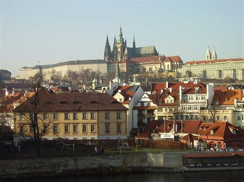 Pohľad na Pražský hrad z Vltavy